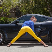 Zishy Victoria Lynn posing with Porsche